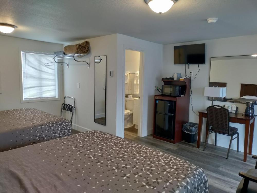 Standard Double Room interior